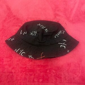 Nyc bucket hat